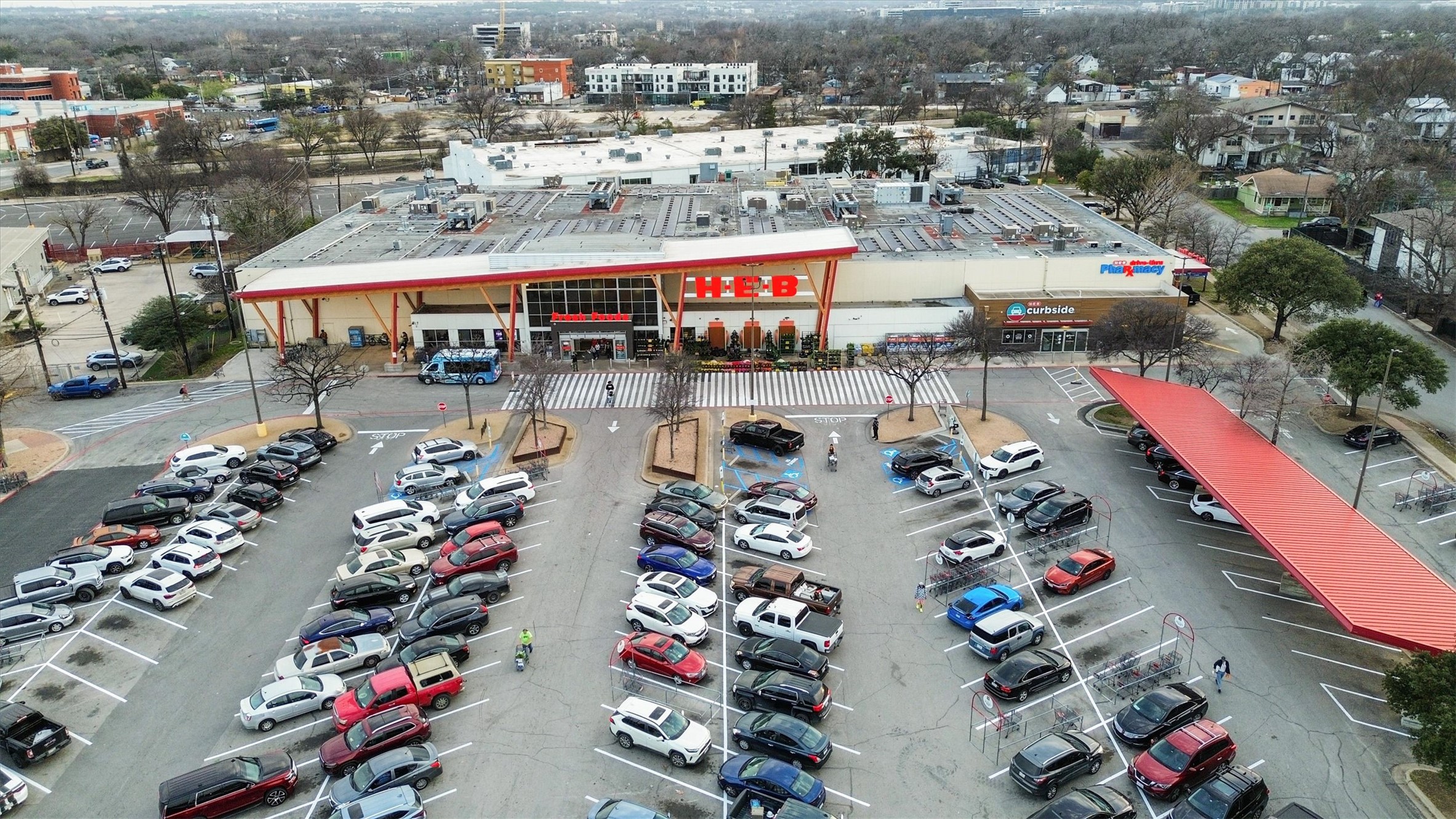 2706 Zaragosa Street, Unit 2 Austin, TX 78702 - Photo 22 of 25 The beloved H-E-B on 7th — one of Austin's most convenient grocery stops, just around the corner.
La BBQ — La Barbecue, one of Austin's most iconic spots, is practically a neighbor.
Ready to compile everything — all previous captions plus these — into the updated Word doc? Sonnet 4.6Extended
