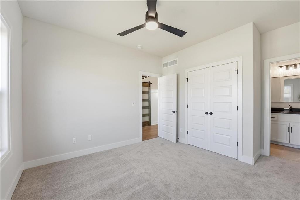 2074 Northwest O'Brien Road Lee's Summit, MO 64081 - Photo 5 of 32