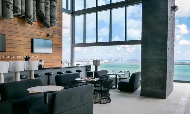 $5,700 | 1451 Brickell Avenue, Unit 1606, Miami, FL 33131