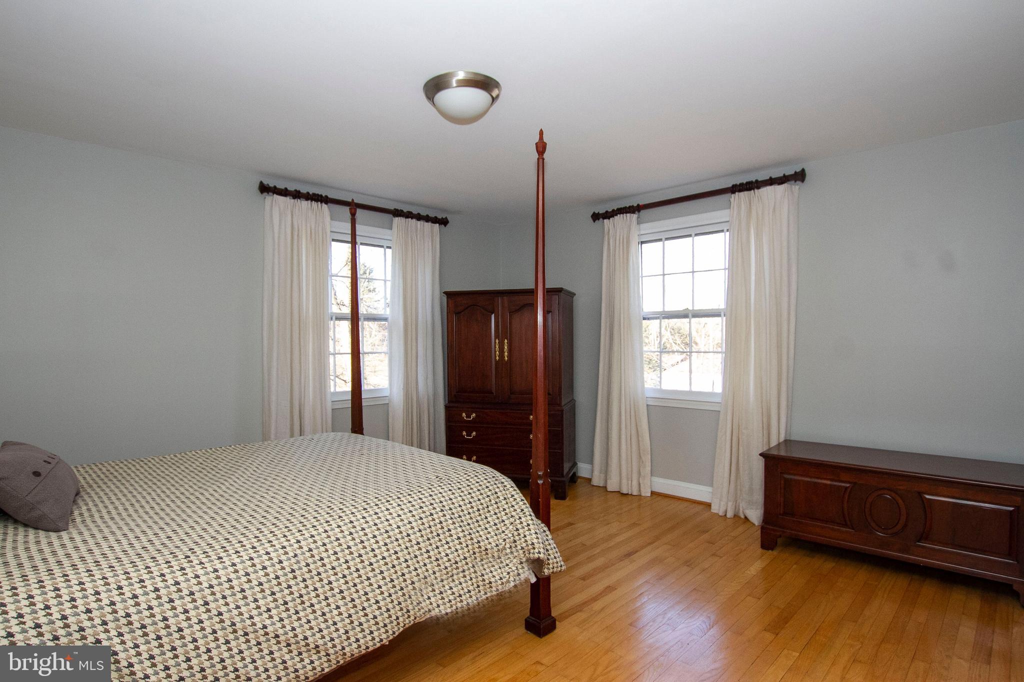 1201 Ridervale Road Towson, MD 21204 - Photo 13 of 37 Master bedroom w/ hardwood floors