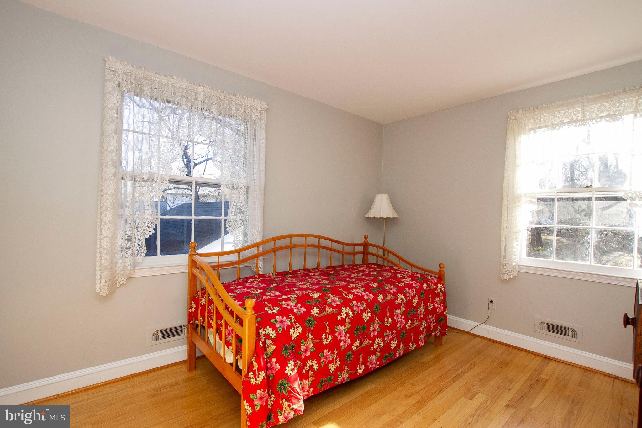 1201 Ridervale Road Towson, MD 21204 - Photo 21 of 37 3rd bedroom with hardwood floors