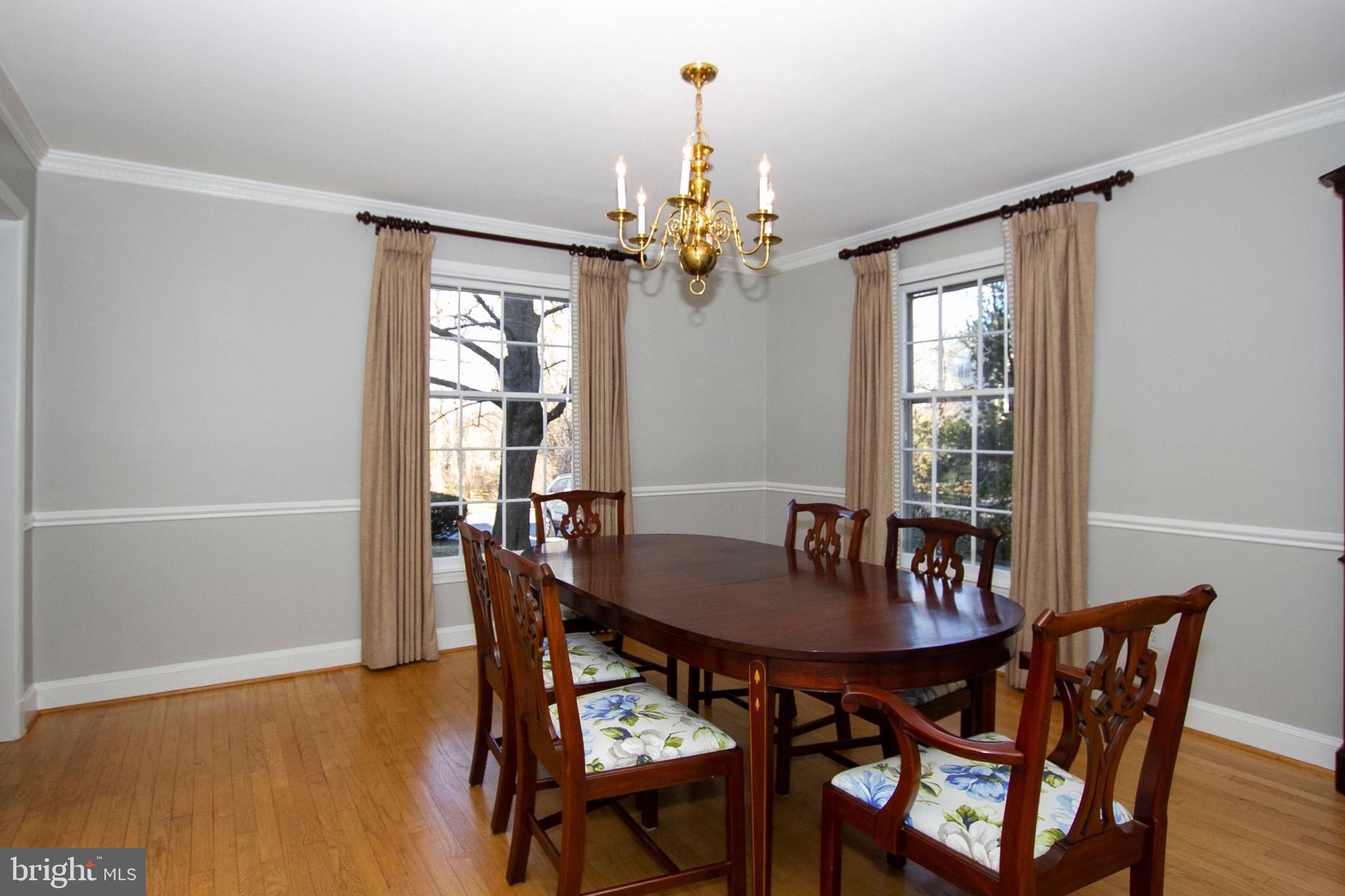 1201 Ridervale Road Towson, MD 21204 - Photo 9 of 37 Huge formal dining room w/crown and chair molding