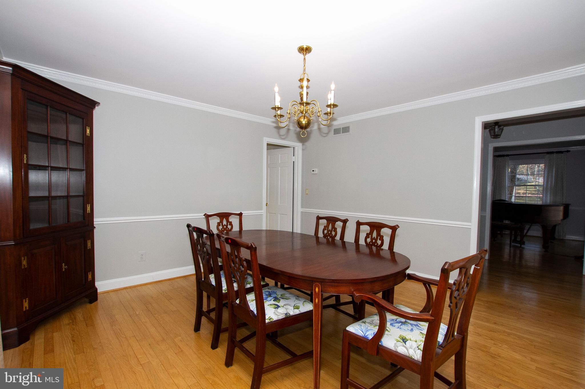 1201 Ridervale Road Towson, MD 21204 - Photo 10 of 37 Super sized dining room w/hardwood floors