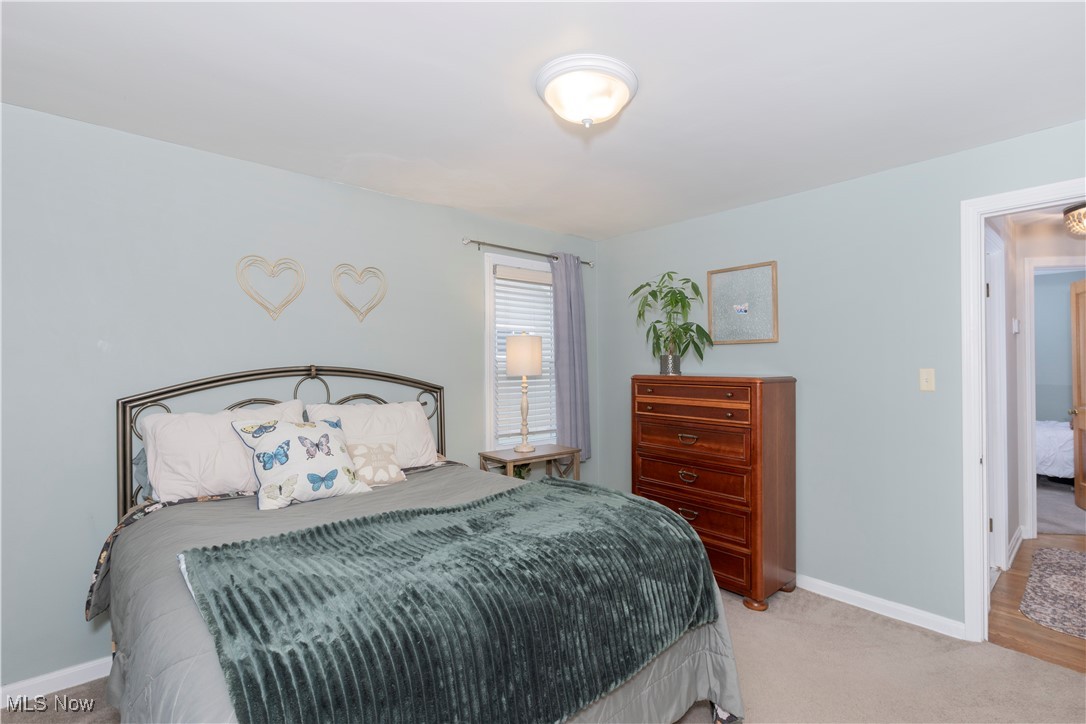 1304 Irene Road Lyndhurst, OH 44124 - Photo 12 of 32 Gallery Image 12