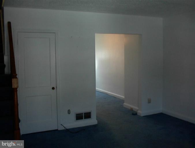 2151 Graythorn Road Middle River, MD 21220 - Photo 14 of 22 Living Room
