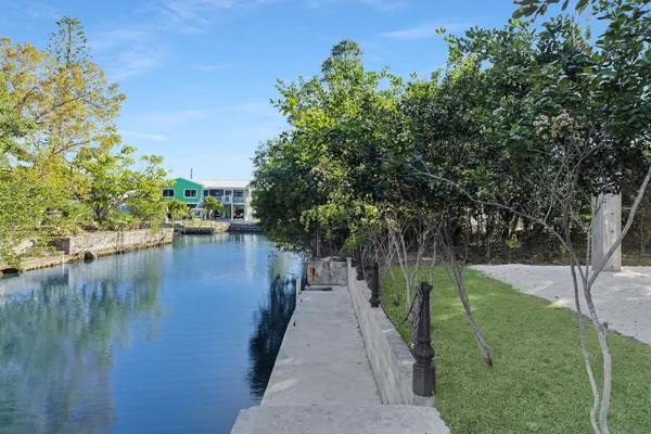$1,199,000 | 1547 Gardenia Lane, Big Pine Key, FL 33043