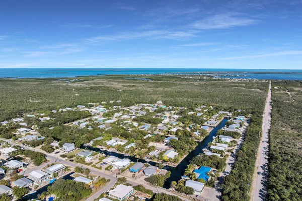 $1,199,000 | 1547 Gardenia Lane, Big Pine Key, FL 33043