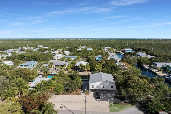 $1,199,000 | 1547 Gardenia Lane, Big Pine Key, FL 33043