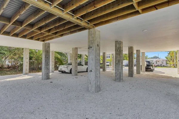$1,199,000 | 1547 Gardenia Lane, Big Pine Key, FL 33043