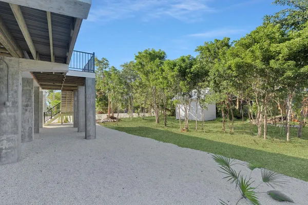 $1,199,000 | 1547 Gardenia Lane, Big Pine Key, FL 33043