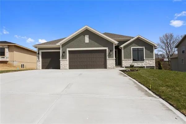 $595,000 | 11413 Rye Drive, Kearney, MO 64060