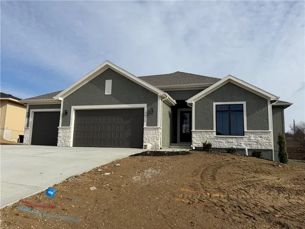 $595,000 | 11413 Rye Drive, Kearney, MO 64060