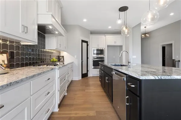 $595,000 | 11413 Rye Drive, Kearney, MO 64060