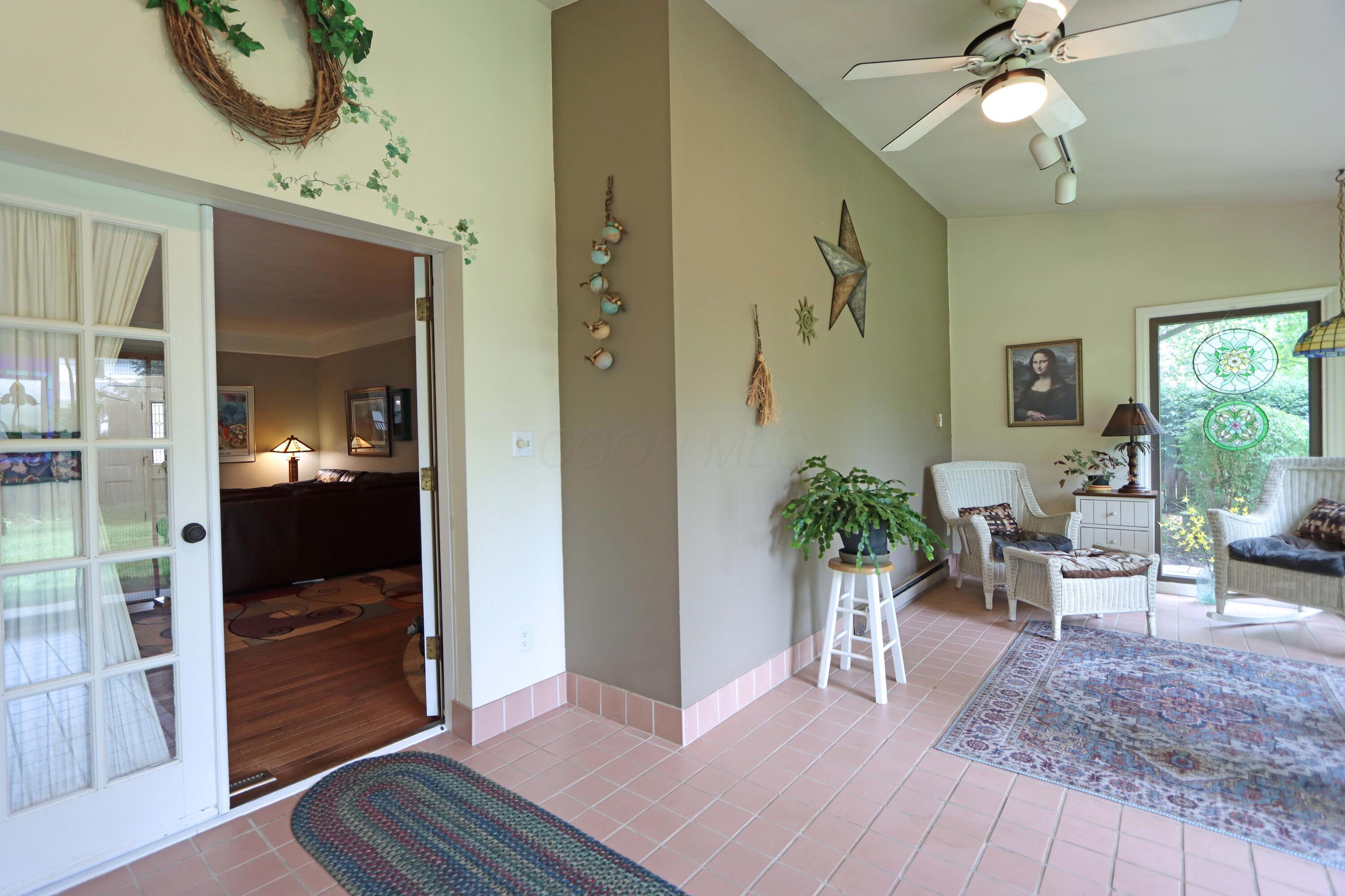 3969 Newhall Road Upper Arlington, OH 43220 - Photo 25 of 82 cathedral ceiling in the heated 4 season room