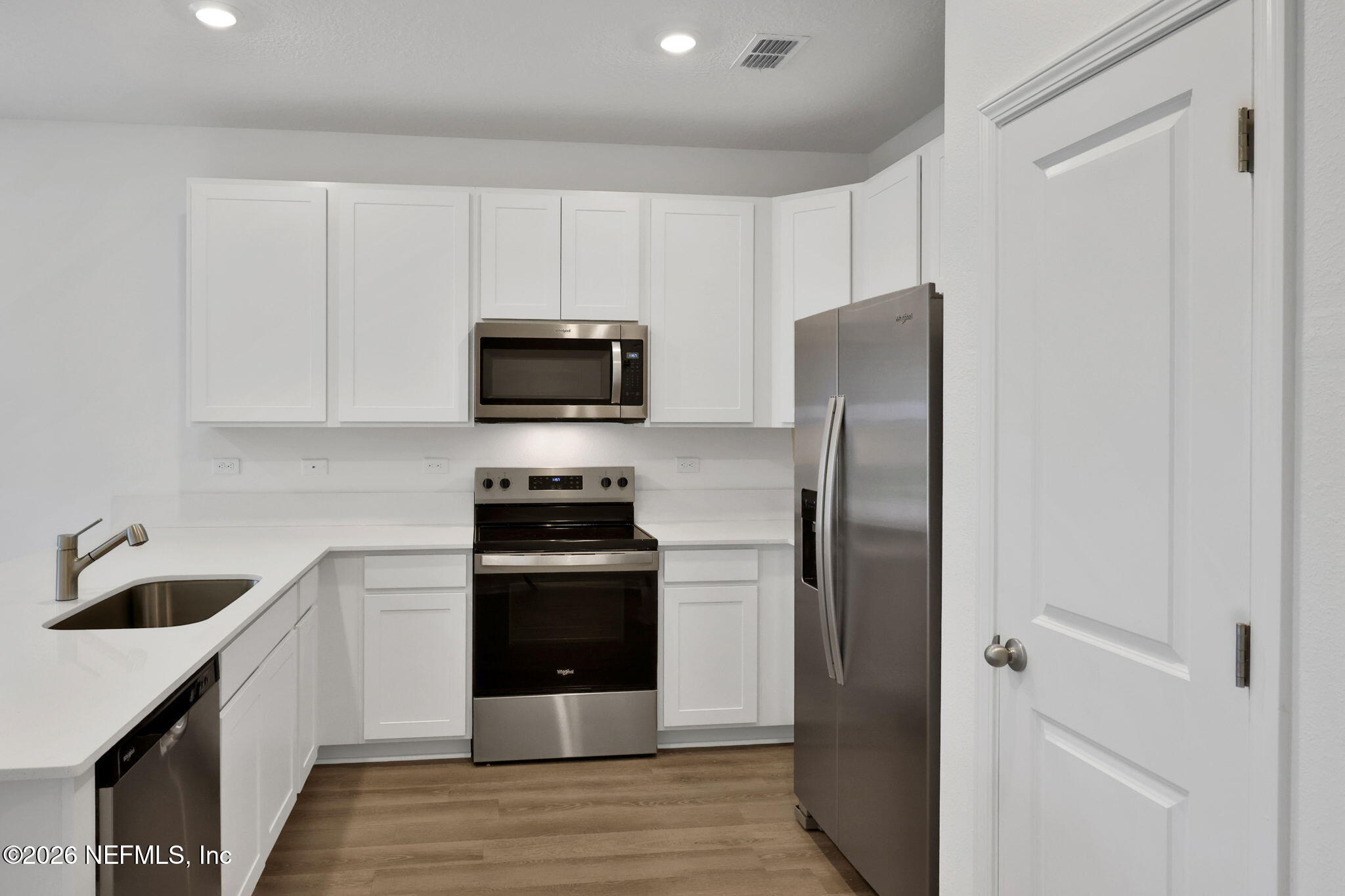 745 Sailor Grove Lane Jacksonville, FL 32221 - Photo 18 of 39 17-web-or-mls-036A7645