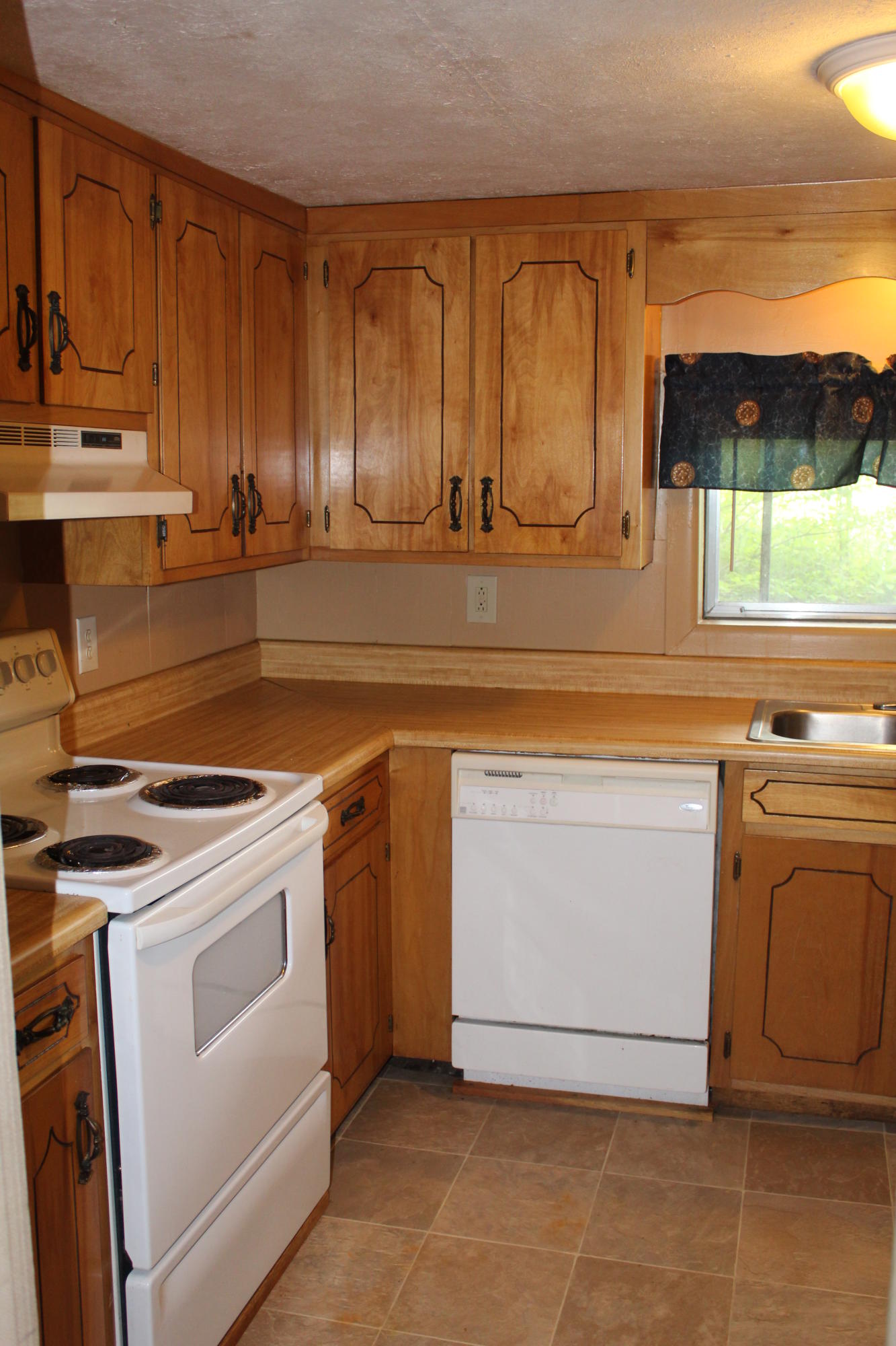 11024 Matthew Road Soddy Daisy, TN 37379 - Photo 8 of 17 IMG_0524