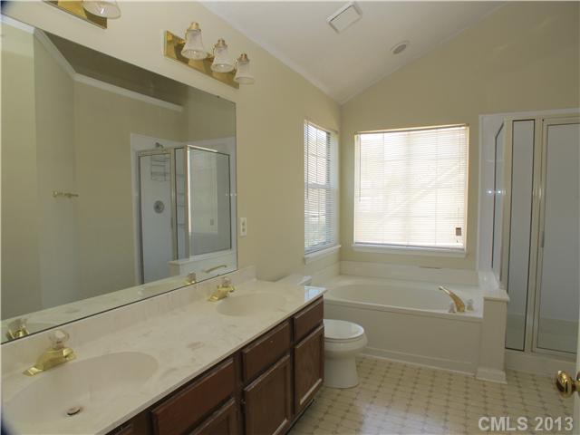 7123 Reedy Creek Road Charlotte, NC 28215 - Photo 12 of 15