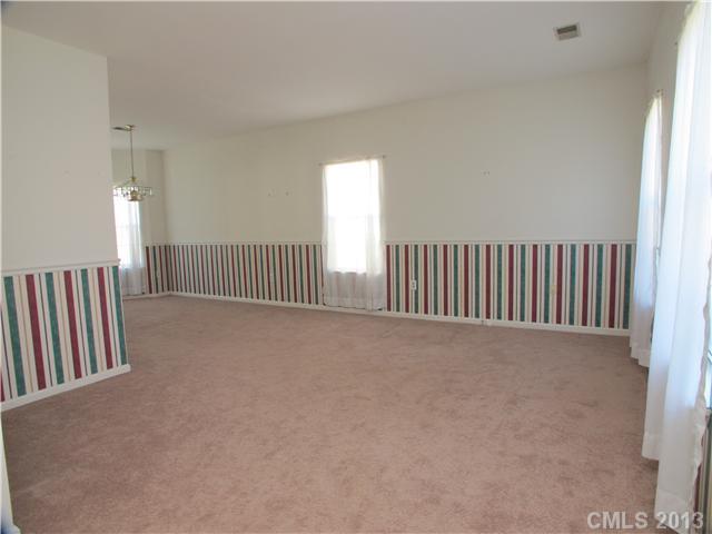 7123 Reedy Creek Road Charlotte, NC 28215 - Photo 5 of 15