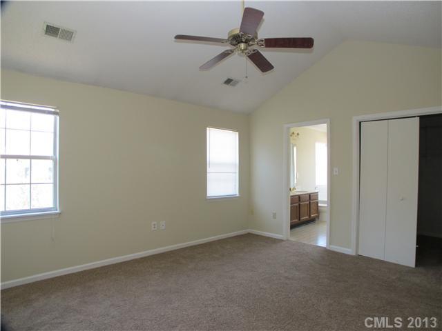 7123 Reedy Creek Road Charlotte, NC 28215 - Photo 10 of 15