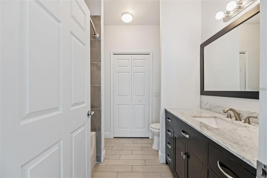5571 Rosehill Road, Unit 104 Sarasota, FL 34233 - Photo 26 of 34
