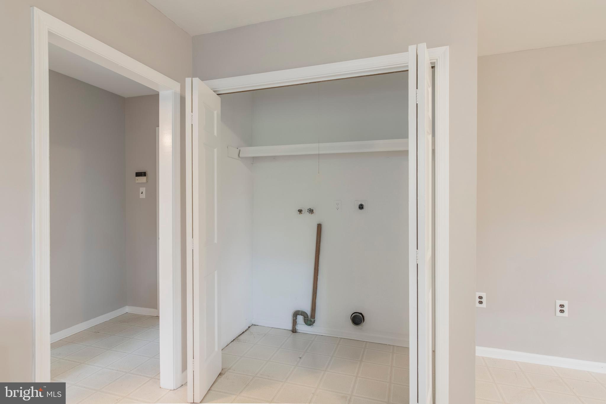 348 South Old Middletown Road Media, PA 19063 - Photo 23 of 42 First Floor Laundry