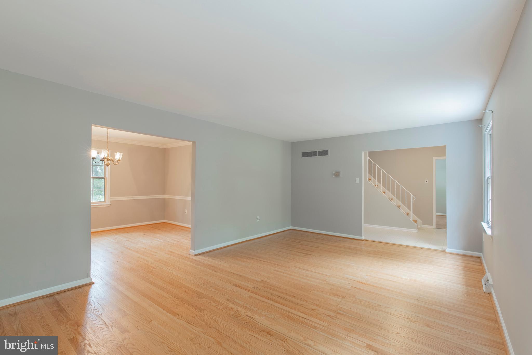 348 South Old Middletown Road Media, PA 19063 - Photo 9 of 42 Living Rom