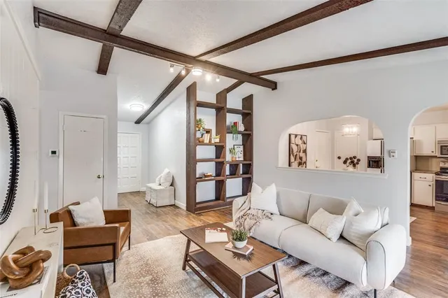 $330,000 | 626 Shadyglen Drive, Allen, TX 75002