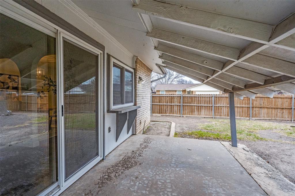 626 Shadyglen Drive Allen, TX 75002 - Photo 18 of 20 a view of a porch
