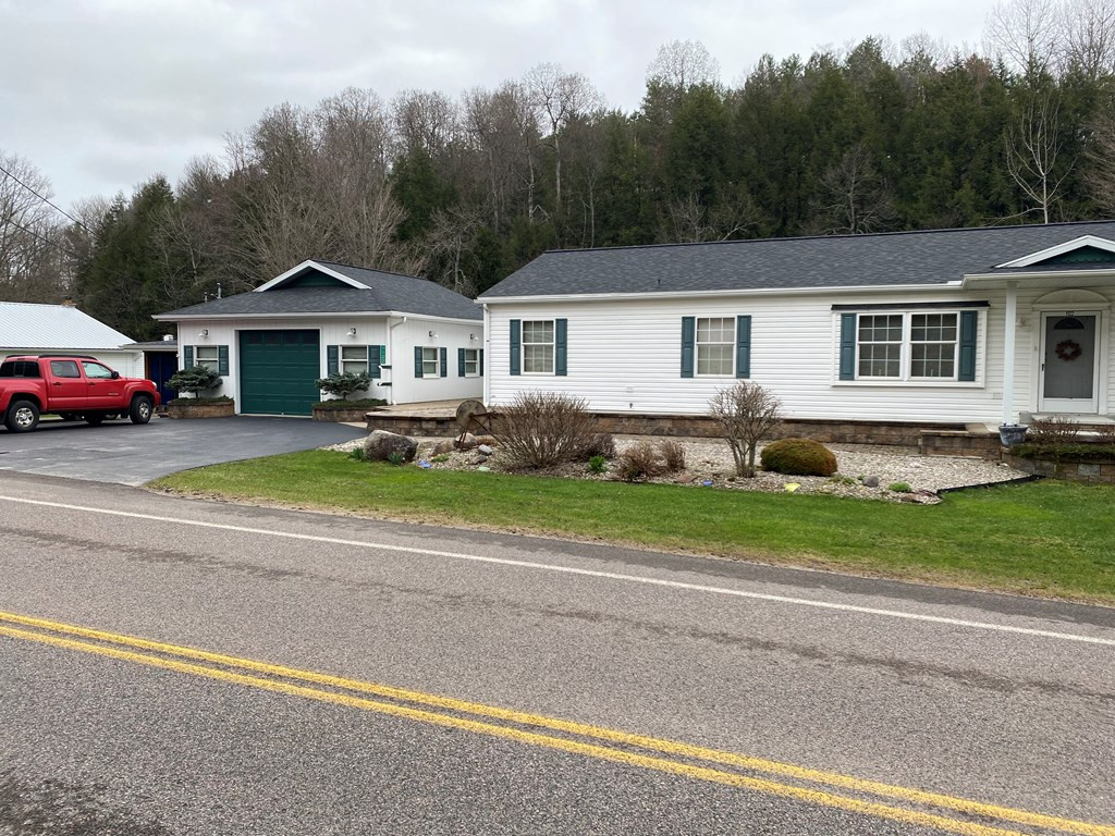 1122 County Rte 25 Malone, NY 12953 - Photo 2 of 29 Gallery Image 2