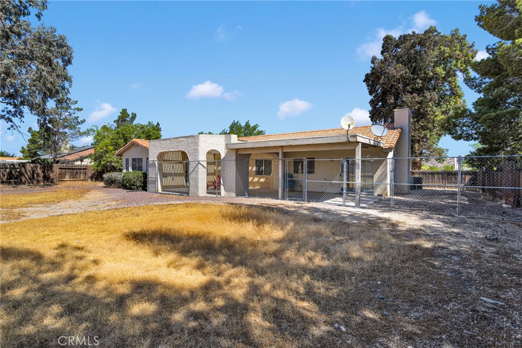 20403 Ochoa Road Apple Valley, CA 92307 - Photo 7 of 48 a view of a house with pool and sitting area