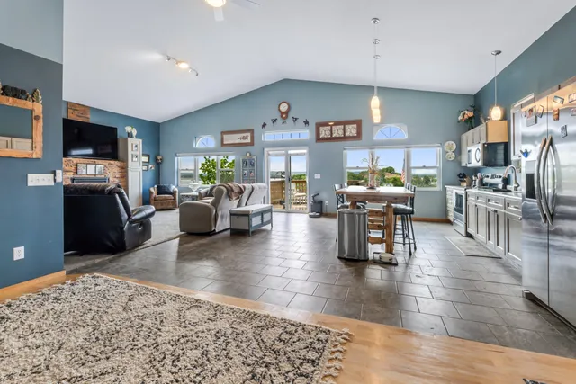 $399,900 | 160 Highway 35, Alma, WI 54610