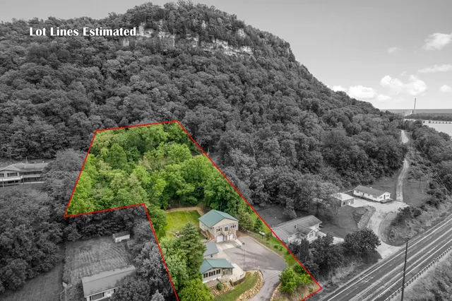 $399,900 | 160 Highway 35, Alma, WI 54610