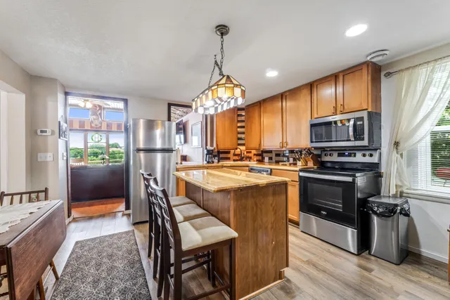 $399,900 | 160 Highway 35, Alma, WI 54610