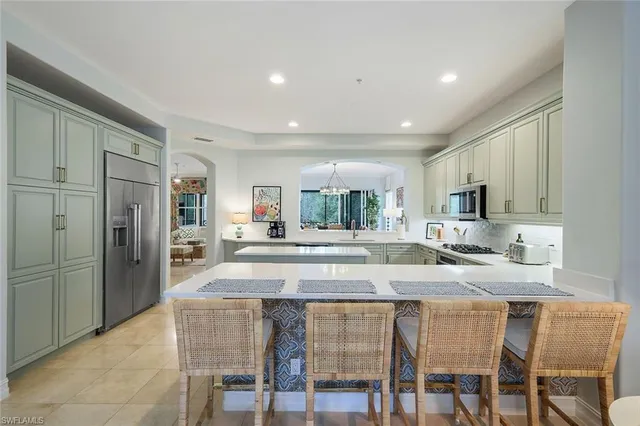 $17,000 | 2855 Tiburon Boulevard East, Unit 102, Naples, FL 34109