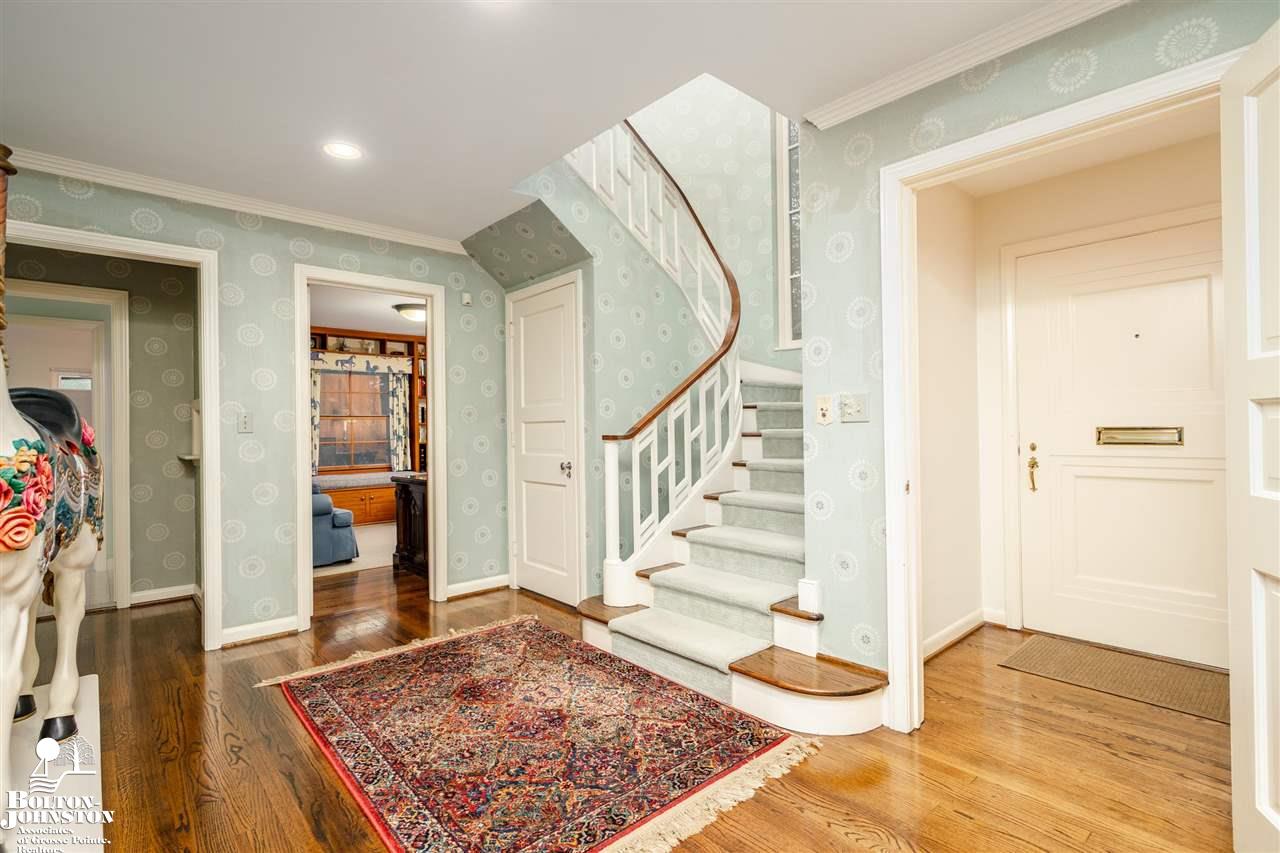 193 Merriweather Road Grosse Pointe Farms, MI 48236 - Photo 8 of 68