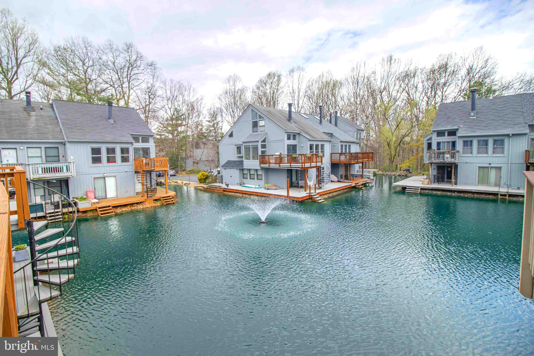 11162 Glade Drive Reston, VA 20191 - Photo 16 of 39 Enjoy the view and take a swim!