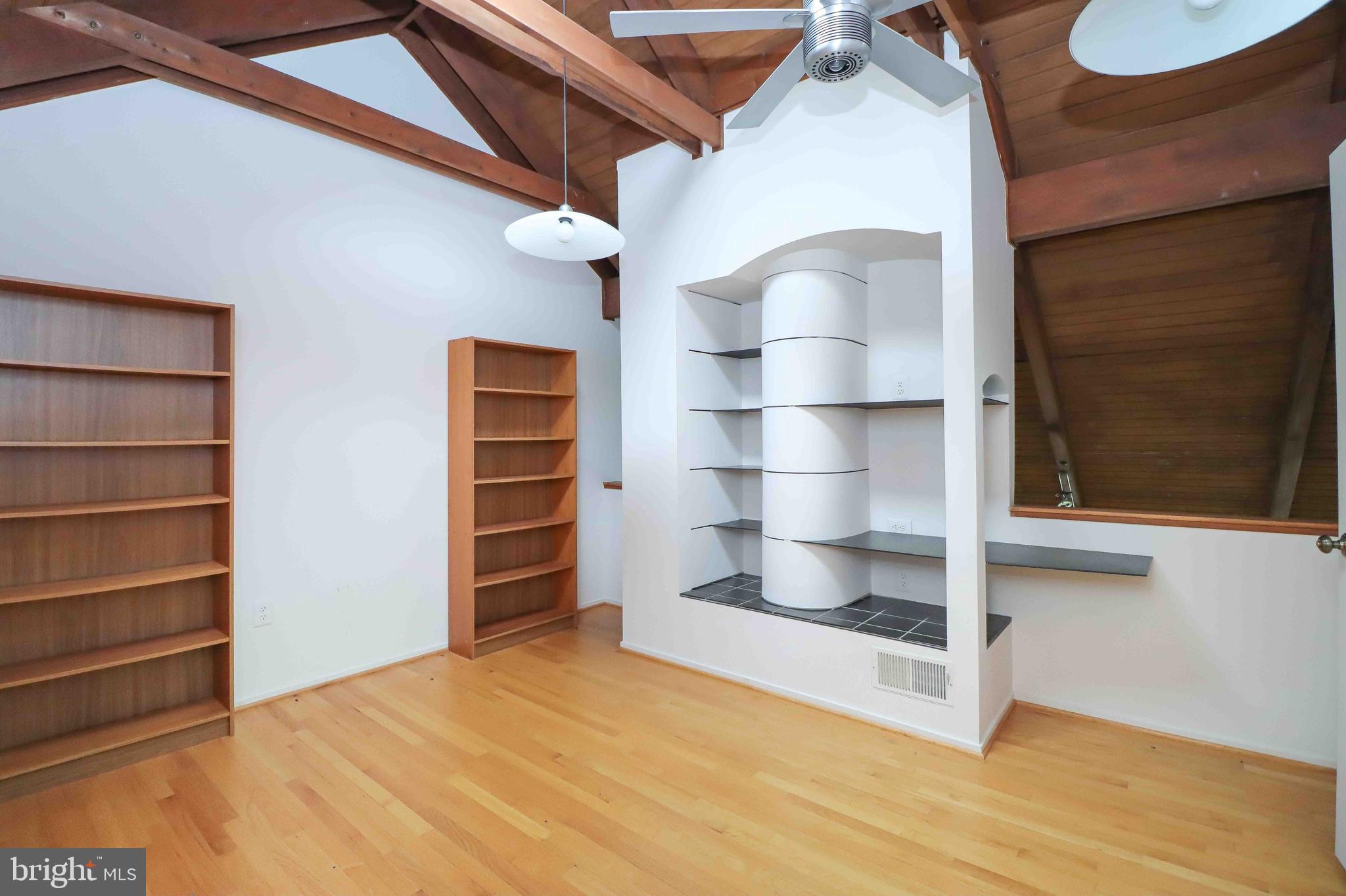 11162 Glade Drive Reston, VA 20191 - Photo 23 of 39 owner used loft as master bedroom but can be want!