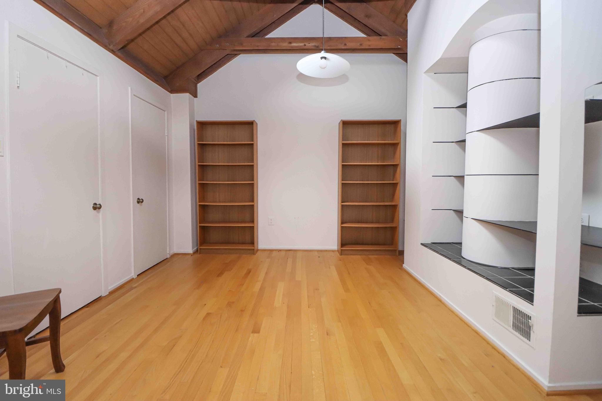 11162 Glade Drive Reston, VA 20191 - Photo 27 of 39