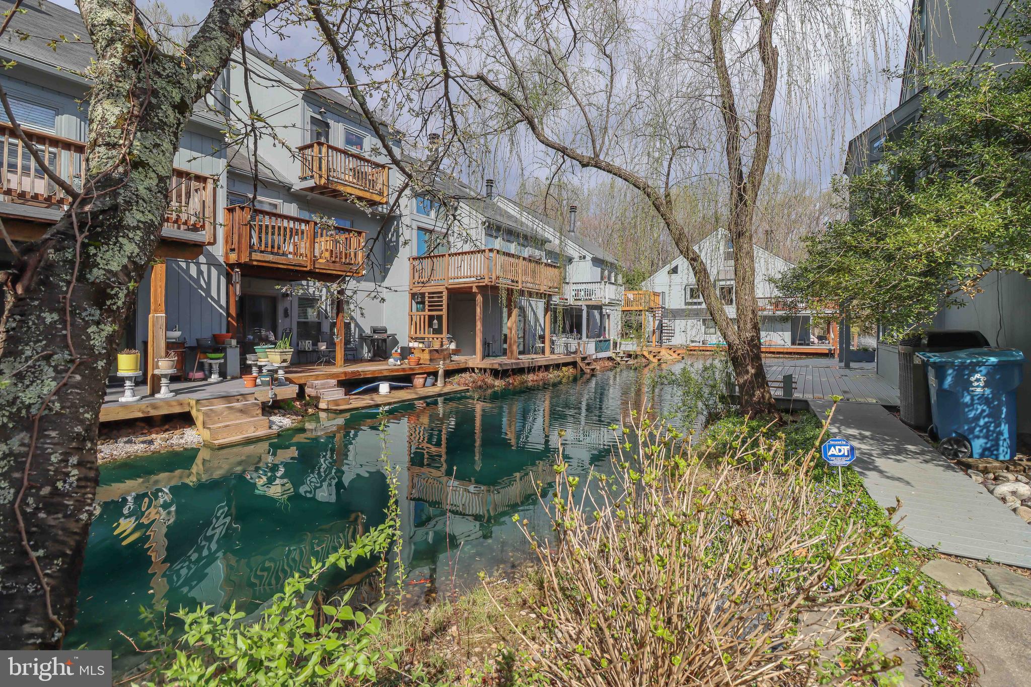 11162 Glade Drive Reston, VA 20191 - Photo 5 of 39