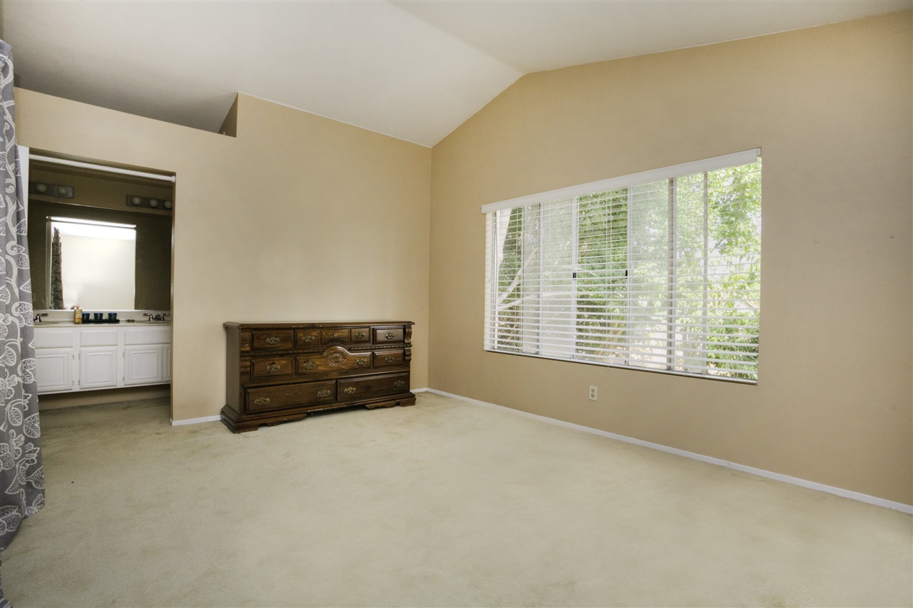 1548 Promontory Ridge Way Vista, CA 92081 - Photo 11 of 19