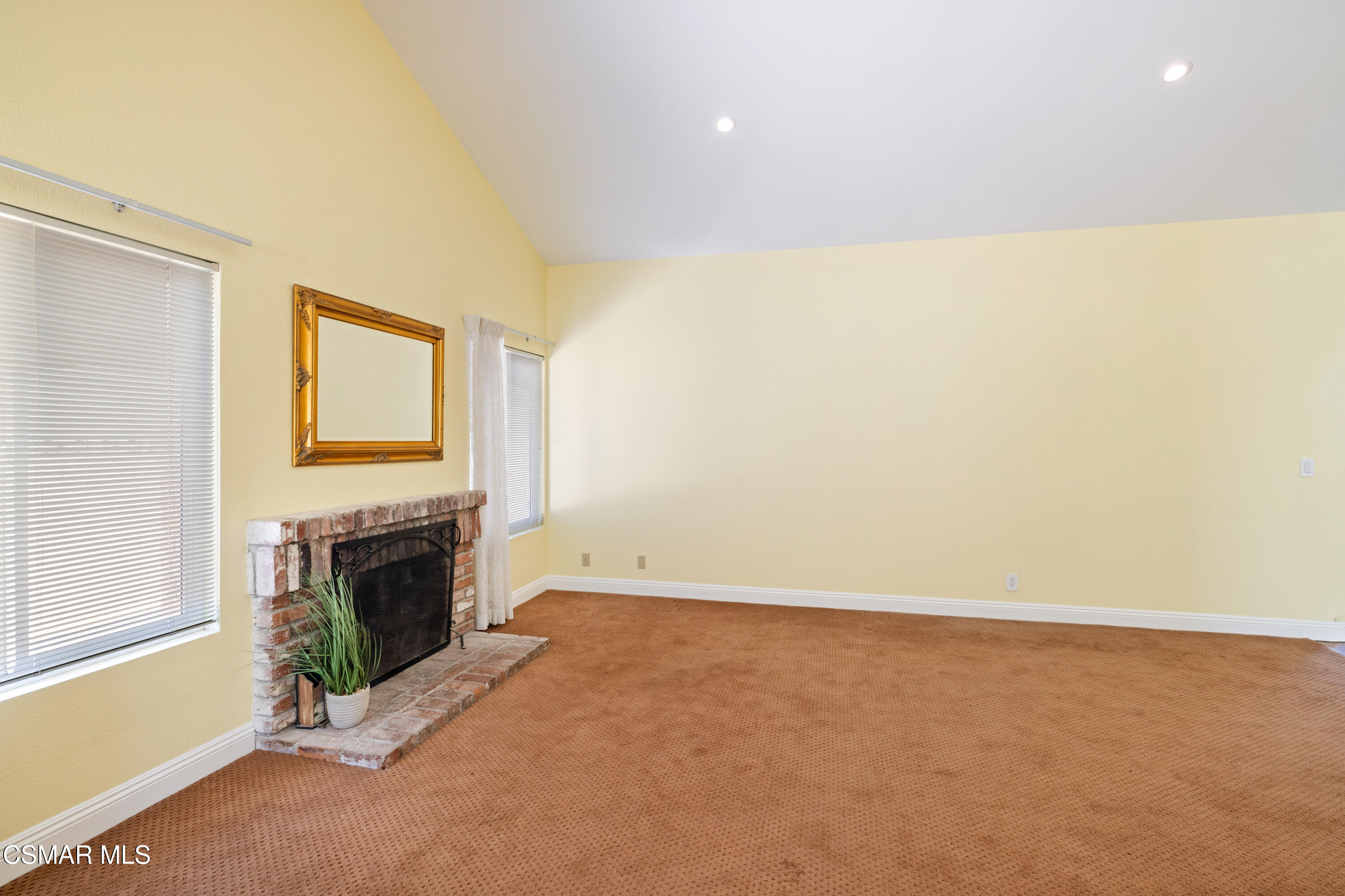 1847 Fitzgerald Road Simi Valley, CA 93065 - Photo 6 of 25 Fitzgerald6