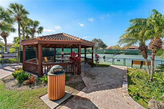 $160,000 | 511 Southwest South River Drive, Unit 104, Stuart, FL 34997