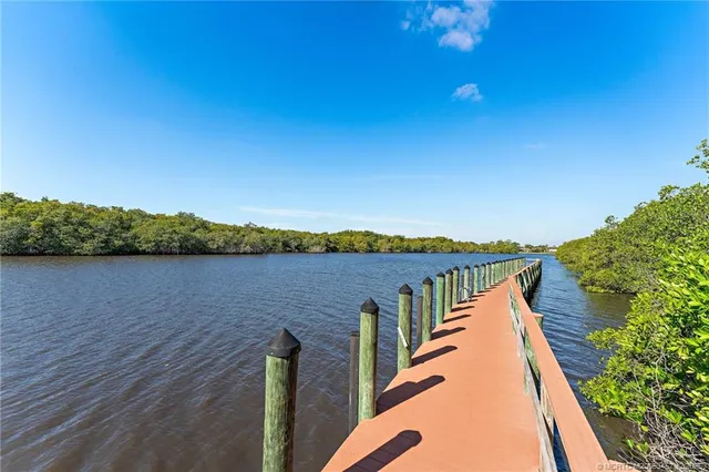 $160,000 | 511 Southwest South River Drive, Unit 104, Stuart, FL 34997