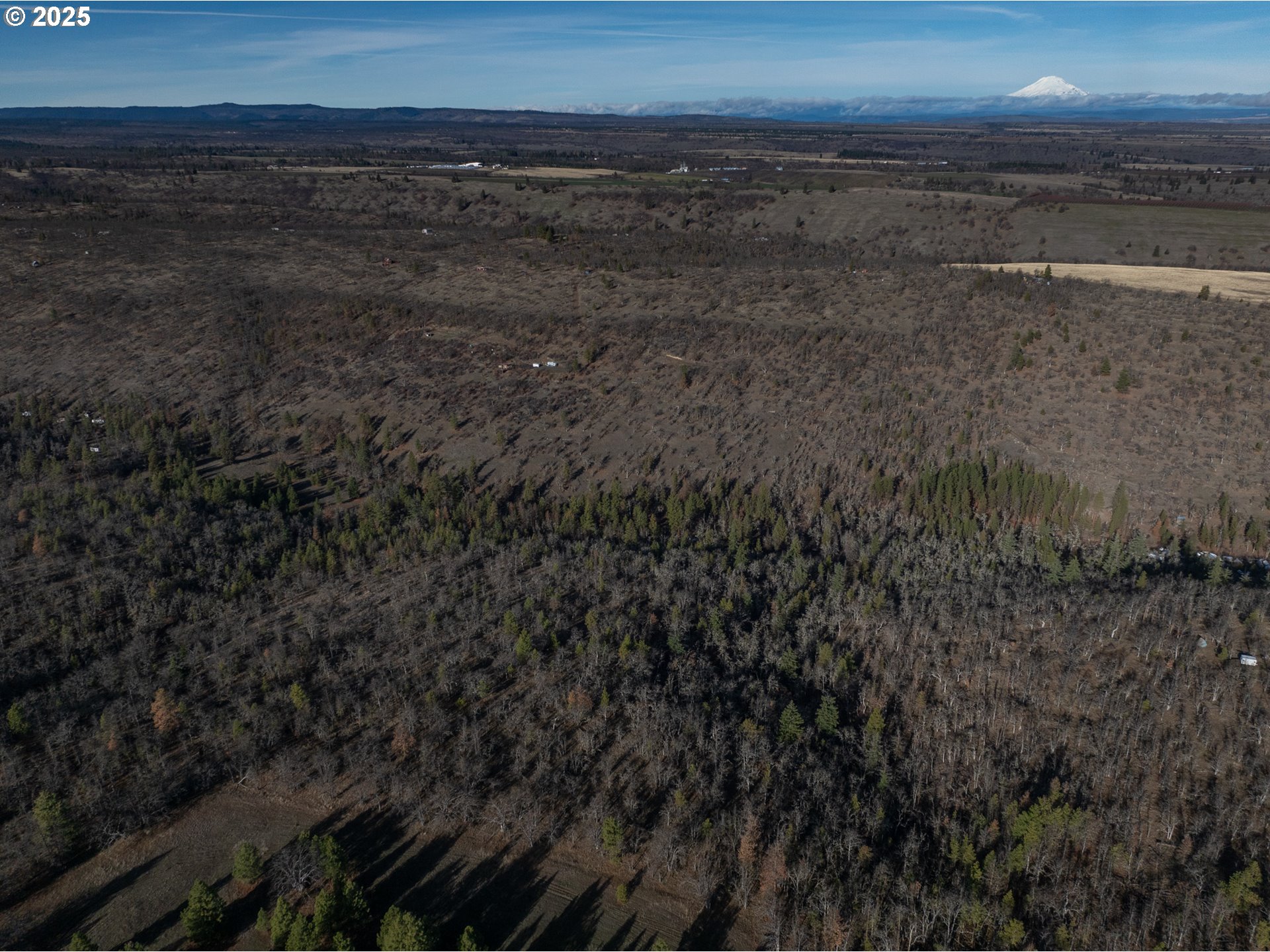 0 South Valley Road Dufur, OR 97021 - Photo 12 of 32 a view of a dry yard