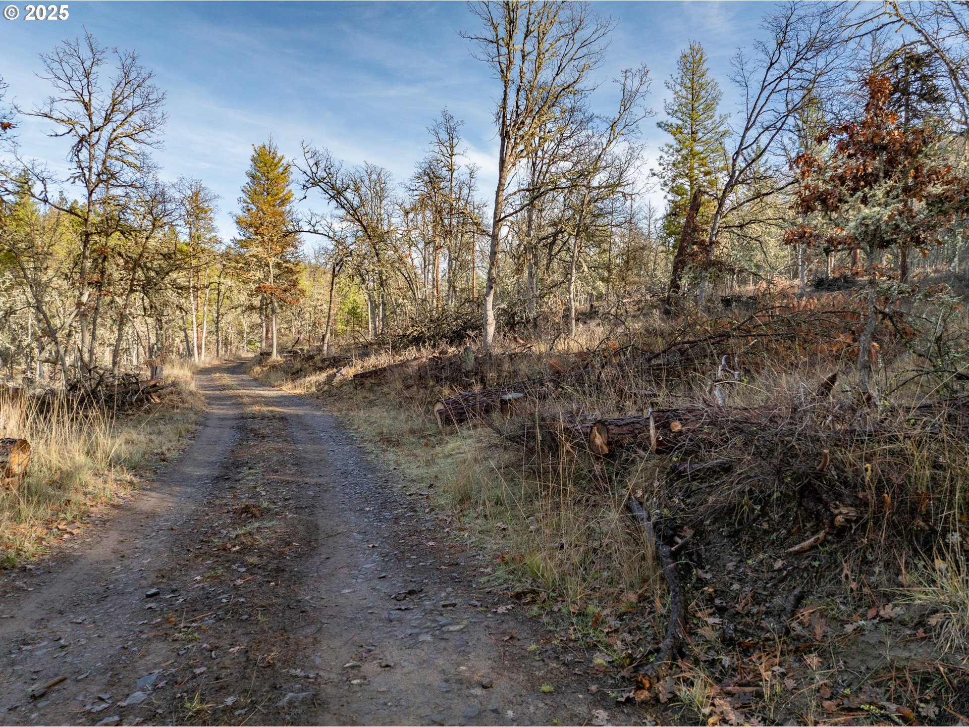 0 South Valley Road Dufur, OR 97021 - Photo 16 of 32 a view of a lake view