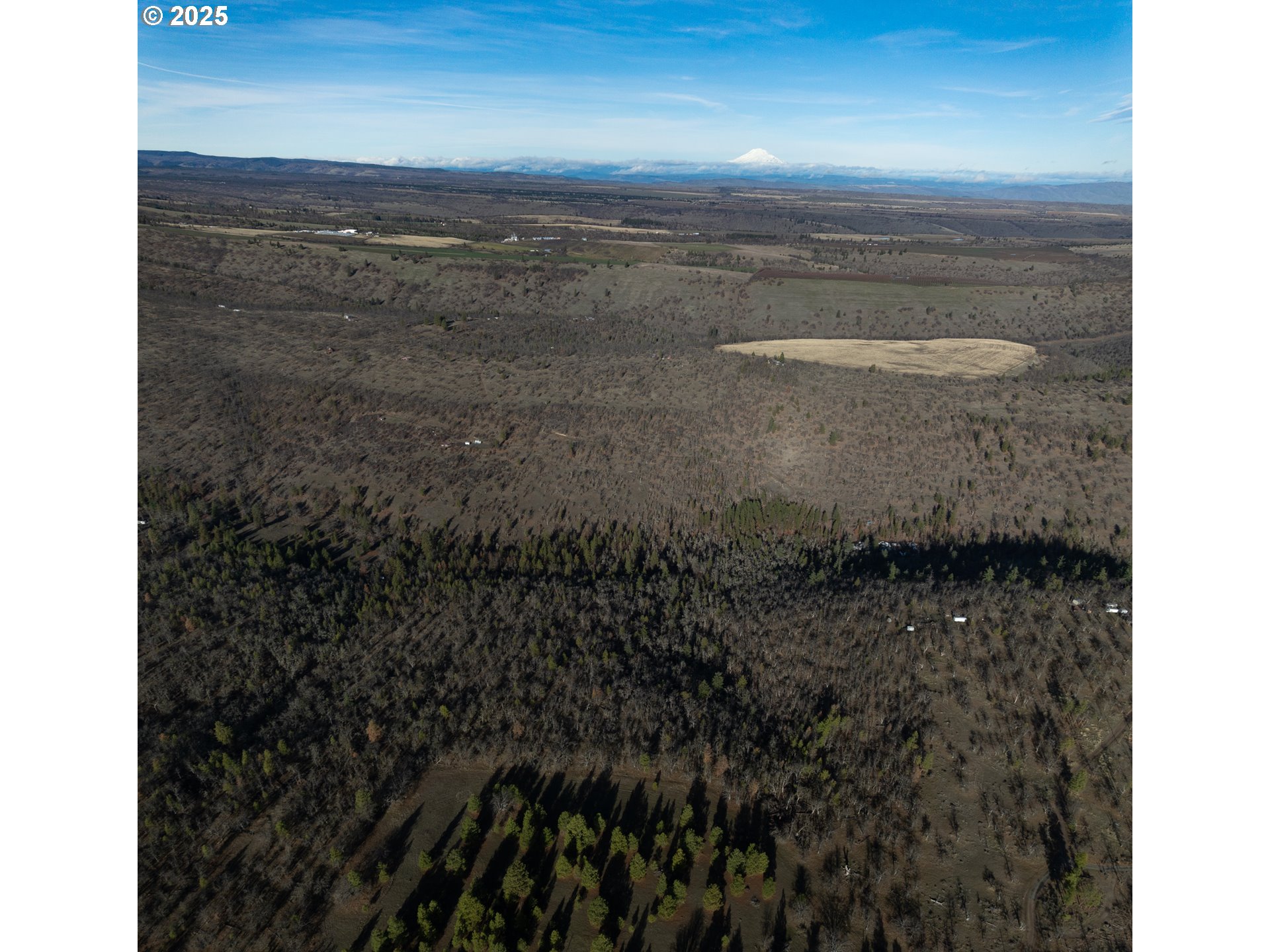 0 South Valley Road Dufur, OR 97021 - Photo 25 of 32 a view of a pathway in a room