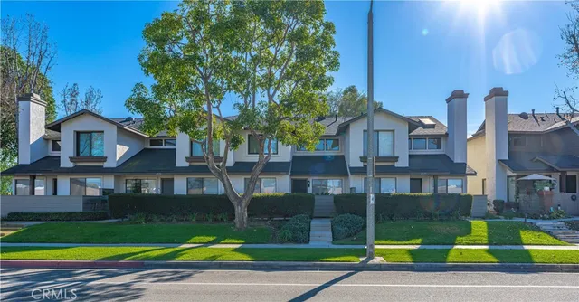 $619,000 | 1935 West Clipper Lane, Unit 50, Anaheim, CA 92801