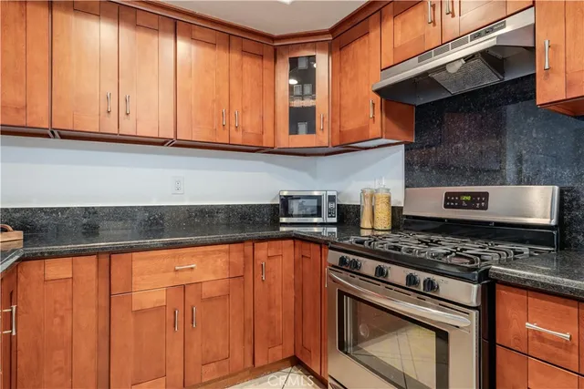 $619,000 | 1935 West Clipper Lane, Unit 50, Anaheim, CA 92801