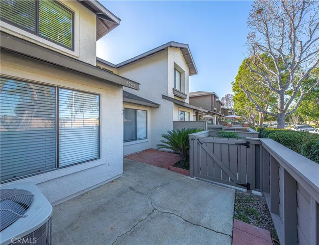$619,000 | 1935 West Clipper Lane, Unit 50, Anaheim, CA 92801
