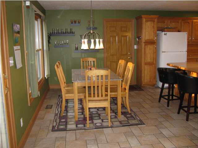 7175 Upton Road Mount Vernon, IN 47620 - Photo 15 of 36 Gallery Image 15